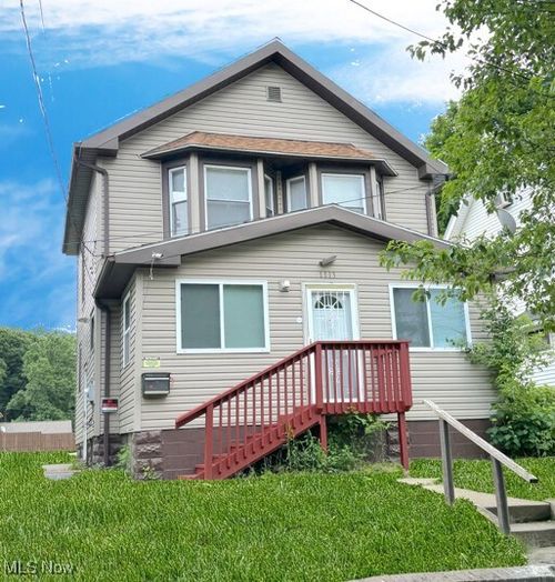 1113 Laurel Avenue, Akron, OH, 44307 | Card Image