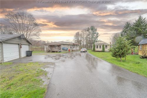 400 Glen Oaks Road, Summersville, WV, 26651 | Card Image