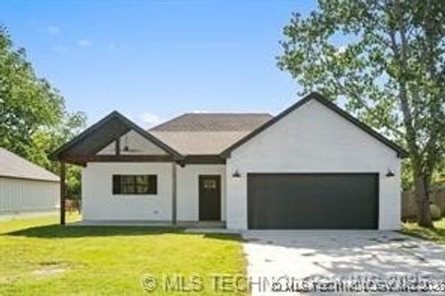 9545 S Cincinnati Street, Sperry, OK, 74073 | Card Image