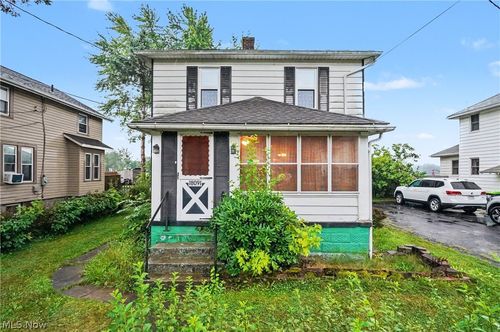 18091 Derr Ave, Beloit, OH, 44609-9551 | Card Image