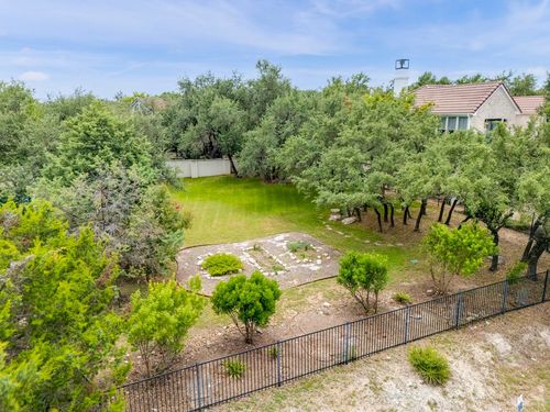 9 Wingreen Loop, The Hills, TX, 78738-1521 | Card Image