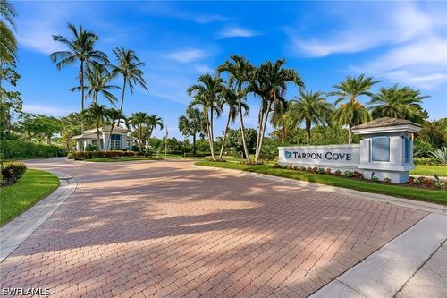 202-832 Carrick Bend Cir, NAPLES, FL, 34110-3685 | Card Image
