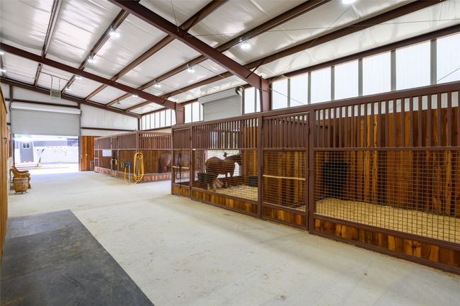 14 x 14 stalls, Insulated Barn | Image 4