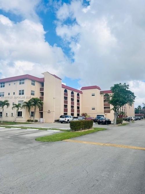 apt-403-3251 Holiday Springs Blvd, Margate, FL, 33063-5427 | Card Image