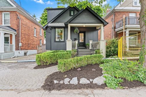 292 Victoria St, Kingston, ON, K7L3Z1 | Card Image