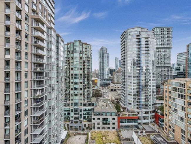 2303 - 867 Hamilton Street, Condo with 2 bedrooms, 2 bathrooms and 1 parking in Vancouver BC | Image 26