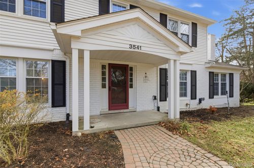 3541 Bradway Blvd, Bloomfield Hills, MI, 48301-2409 | Card Image