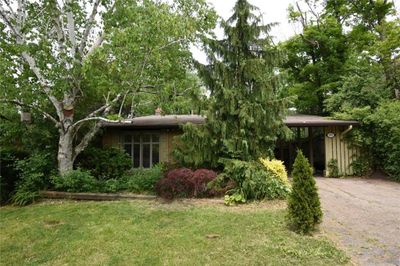 182 Old Ancaster Rd, House other with 4 bedrooms, 1 bathrooms and 7 parking in Dundas ON | Image 2