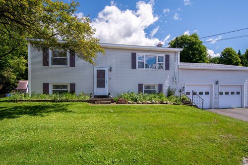 14 East St, Waterbury, VT, 05676-1102 | Card Image