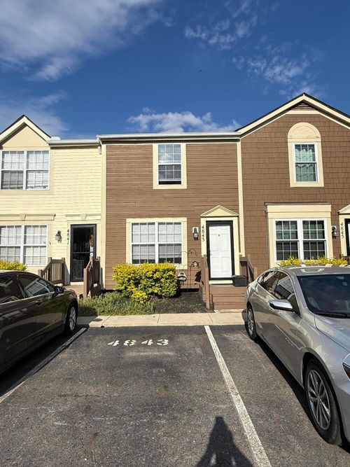 30e-4843 Stoneybrook Blvd, Hilliard, OH, 43026-9367 | Card Image