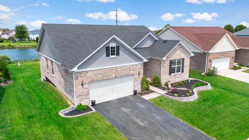 10384 Redwood Dr, Saint John, IN, 46373-8783 | Card Image