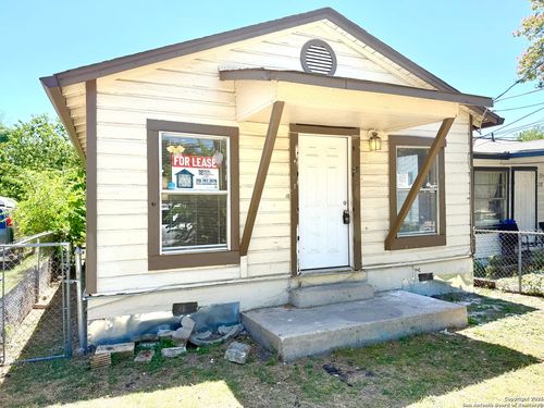 214 S San Dario Ave, San Antonio, TX, 78237-2043 | Card Image