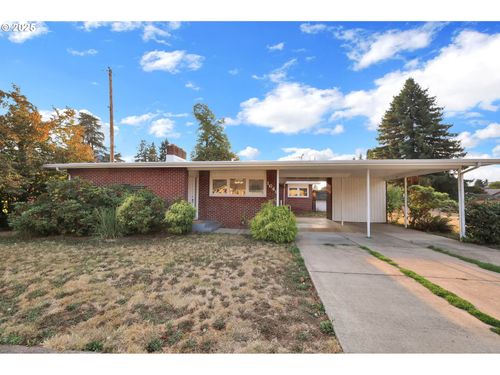 1640 Gilham Rd, Eugene, OR, 97401-1950 | Card Image