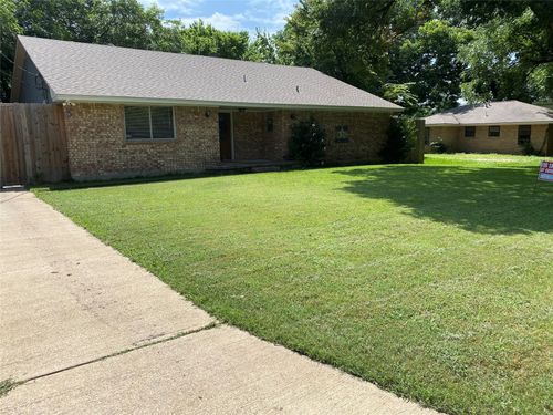 206 Methodist St, Red Oak, TX, 75154-6326 | Card Image