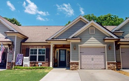 5438 Mandarin Cir, Hixson, TN, 37343-6802 | Card Image
