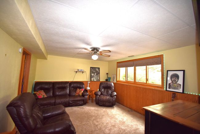 Family Room | Image 26