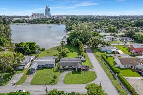 5630 Sw 55th Ave, Davie, FL, 33314-6618 | Card Image