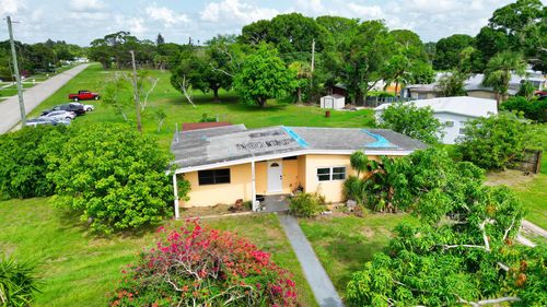 2159 Sunrise Dr Sw, Vero Beach, FL, 32962-7119 | Card Image