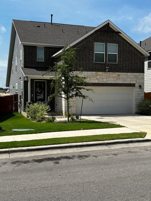 221 Travis Ln, Liberty Hill, TX, 78642-2799 | Card Image