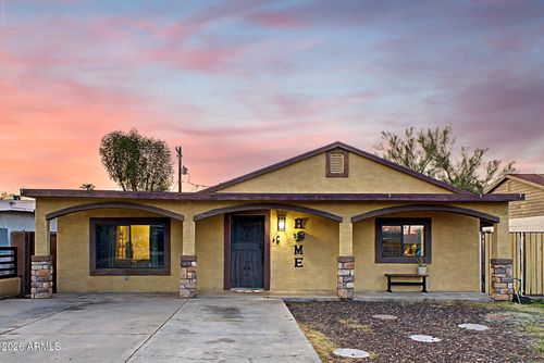 3044 W Holly St, Phoenix, AZ, 85009-2519 | Card Image