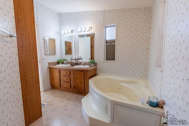 13517 E 53 Rd Ln, House other with 3 bedrooms, 2 bathrooms and 1 parking in Yuma AZ | Image 18
