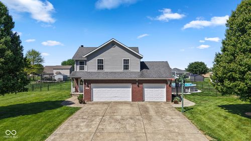 3436 Mcdaniel Dr, Martinsville, IN, 46151-6771 | Card Image