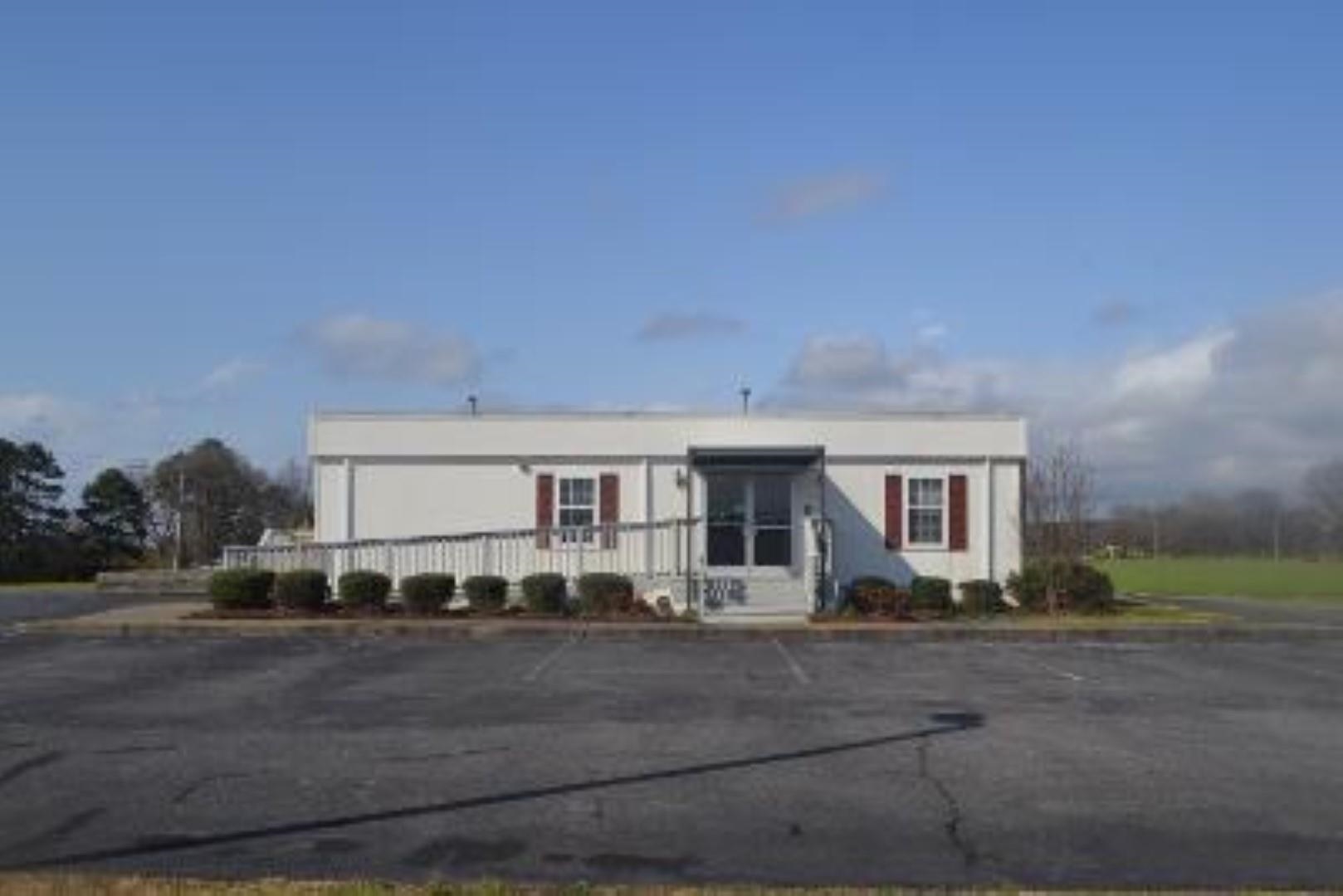 5145 River Rd, Muscle Shoals, AL 35661