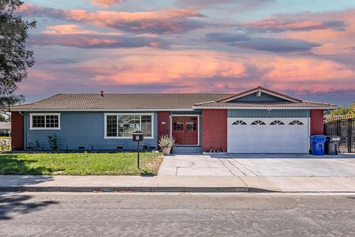 790 Hillsdale Drive, Turlock, CA, 95382 | Card Image