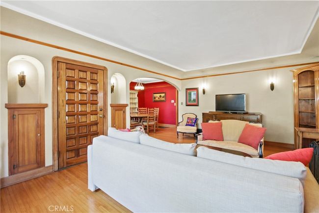 904 N Olive St, House other with 3 bedrooms, 2 bathrooms and null parking in Santa Ana CA | Image 4
