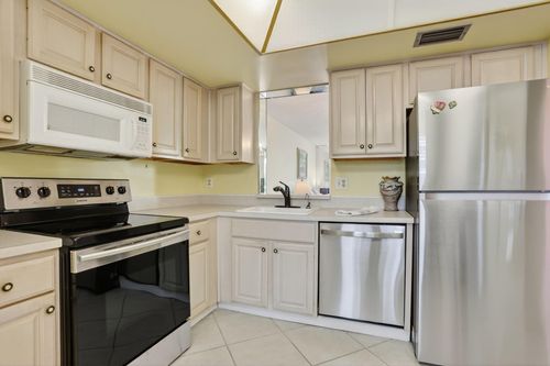 apt-104-7620 Nw 18th St, Margate, FL, 33063-3140 | Card Image