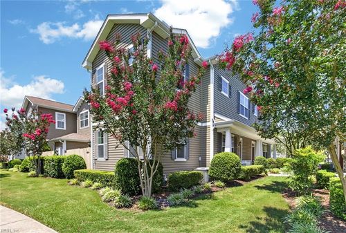 723 Lacy Oak Dr Drive, Chesapeake, VA, 23320 | Card Image