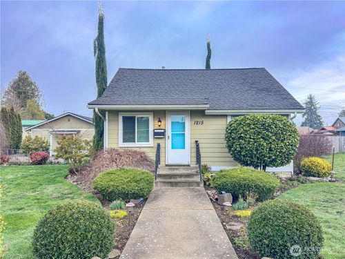 1215 W Plum St, Centralia, WA, 98531-1219 | Card Image