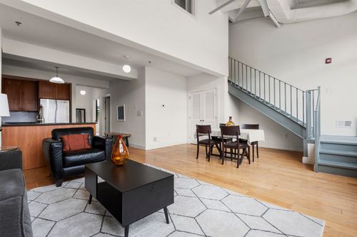 apt-219-300 Communipaw Ave, Jersey City, NJ, 07304-4081 | Card Image