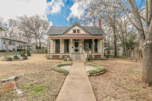 511 S Royall St, Palestine, TX, 75801-4437 | Card Image