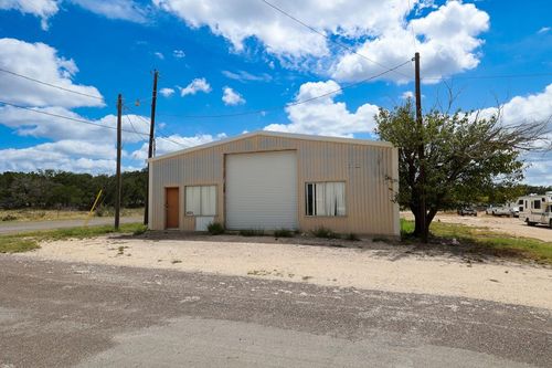 101 Tabosa Dr, Ozona, TX, 76943-2678 | Card Image