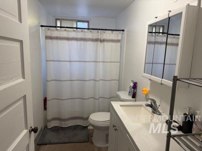 727 Jefferson Ave, Home with 6 bedrooms, 2 bathrooms and null parking in Pocatello ID | Image 19