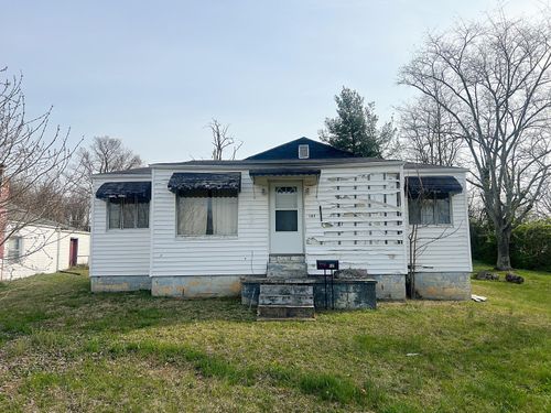 106 Anderson St, Greeneville, TN, 37743-3606 | Card Image