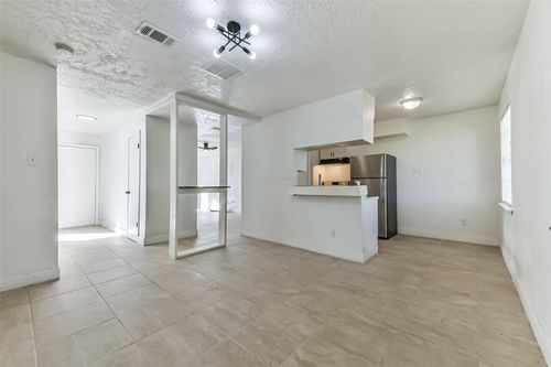 11411 Murr Way, Houston, TX, 77048-2546 | Card Image