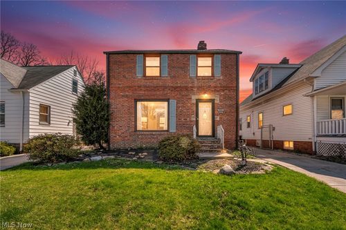 4911 Tuxedo Ave, Parma, OH, 44134-1033 | Card Image