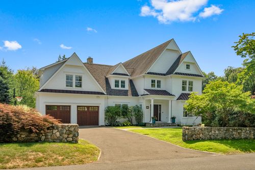 22 Gardiner St, Darien, CT, 06820-5109 | Card Image
