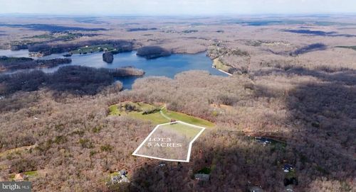 8633 Rosni Way, FREDERICKSBURG, VA, 22407 | Card Image