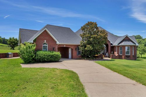 134 Deer Valley Dr, Eagleville, TN, 37060-4423 | Card Image