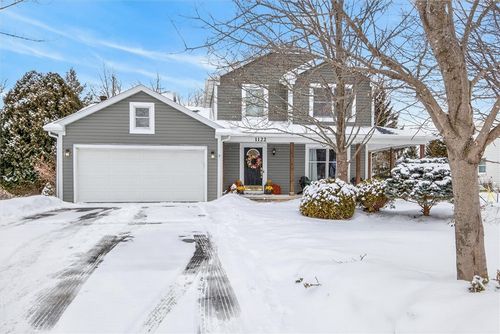 1122 Colonie Dr, Farmington, NY, 14425-8960 | Card Image