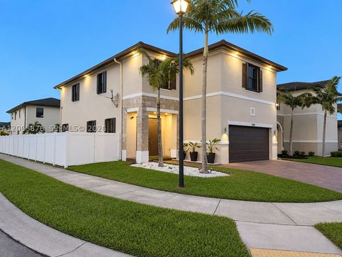 3555 W 106th St, Hialeah, FL, 33018-1252 | Card Image