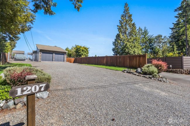 1207 Creso Rd S, House other with 3 bedrooms, 3 bathrooms and 2 parking in Spanaway WA | Image 32