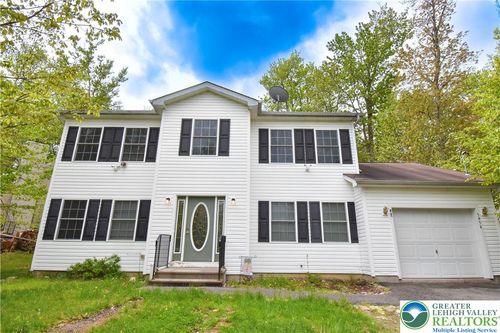 5454 Jennifer Ln, Tobyhanna, PA, 18466-3132 | Card Image