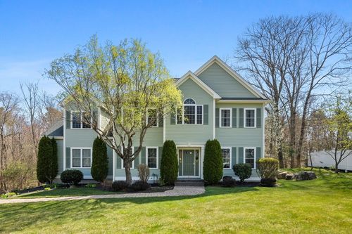 8 Comstock Way, South Walpole, MA, 02071-1055 | Card Image