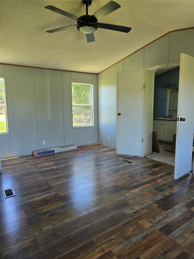 7077 Aztec Trl, House other with 3 bedrooms, 2 bathrooms and null parking in Weatherford TX | Image 9