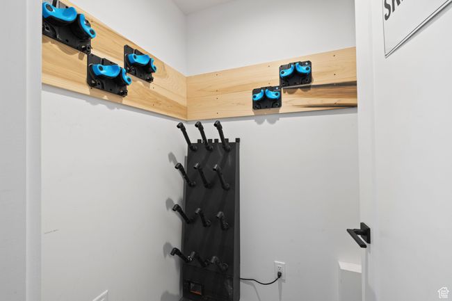 Boot heaters and ski grabber | Image 44