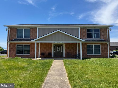 g-235 S Ridge Ave, GREENCASTLE, PA, 17225-1165 | Card Image